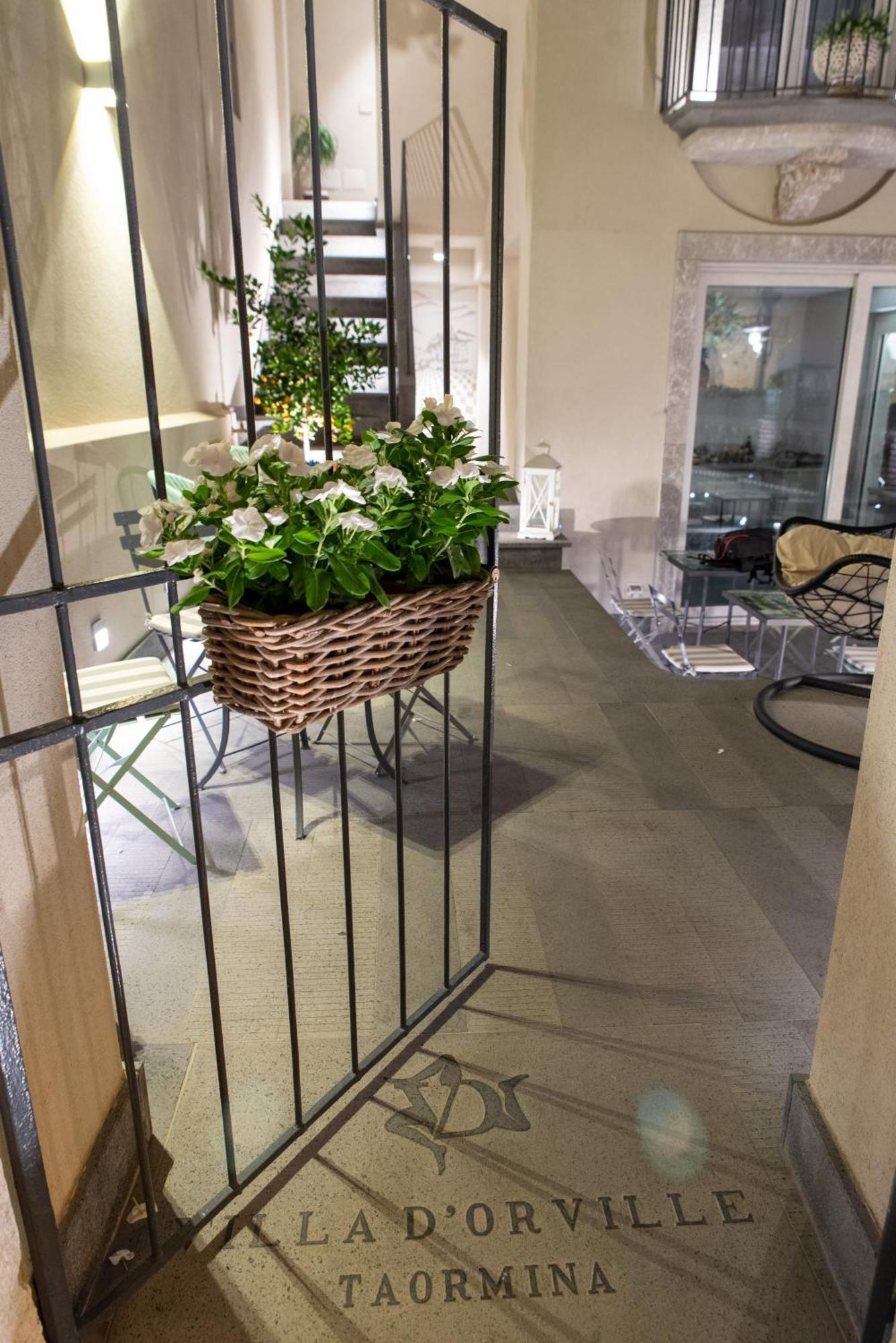 Villa D'Orville Luxury Suites טאורמינה מראה חיצוני תמונה